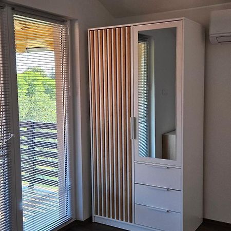 Apartman M&M Duga Resa Eksteriør billede