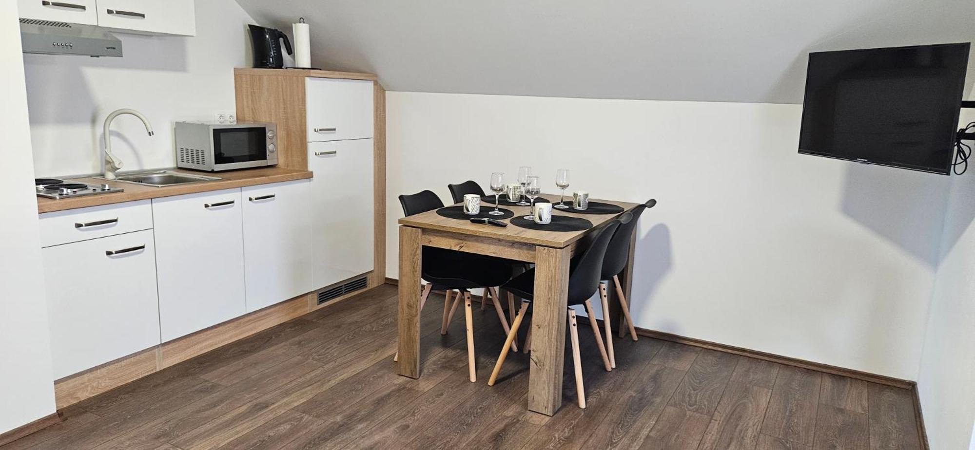 Apartman M&M Duga Resa Eksteriør billede